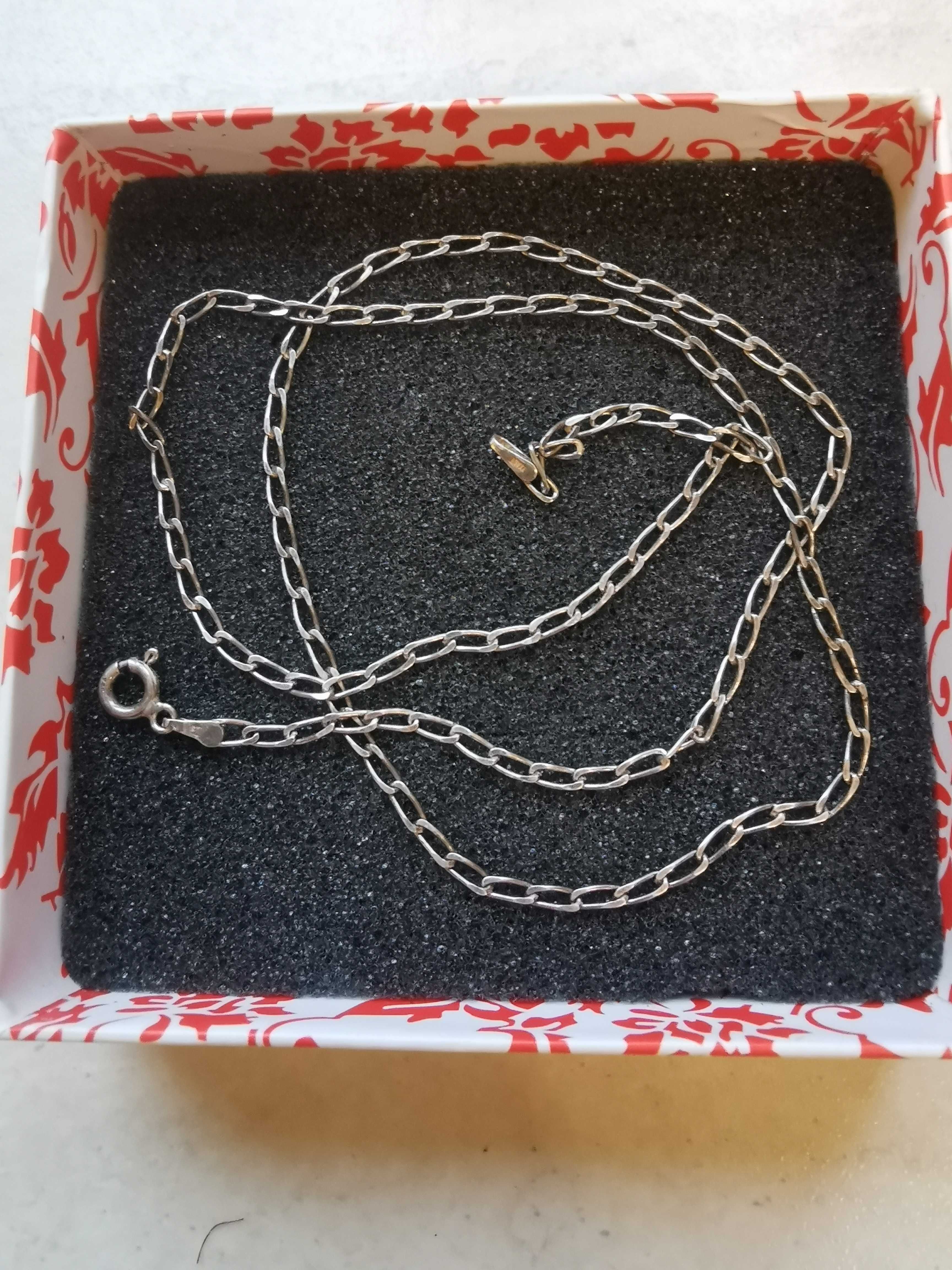 Srebrny łańcuszek 51cm, nowy w ozdobnym woreczku