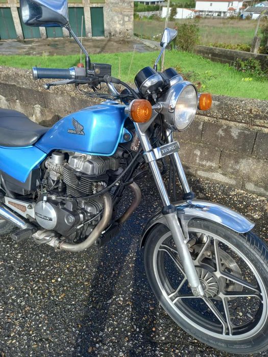 Honda cb 500 ano de 1983