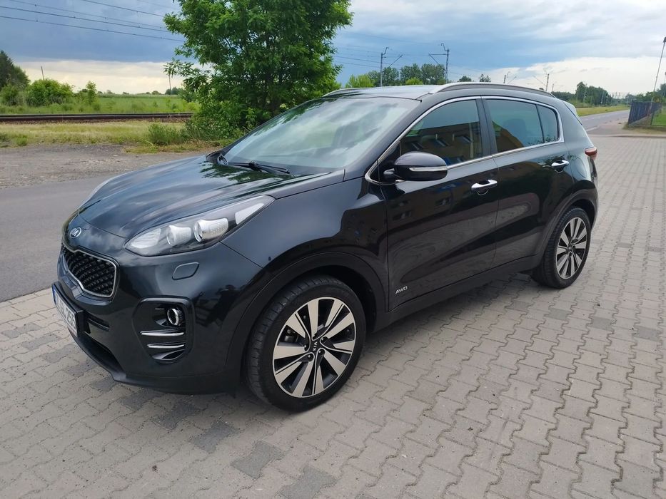 Kia Sportage 2,0 CRDI 4x4 * Bi-Xenon * Pół-Skóra * Navi * kamera * bezwypadkowy