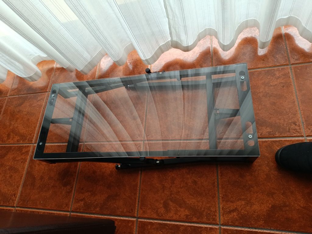 Mesa/suporte para teclado ou outros fins