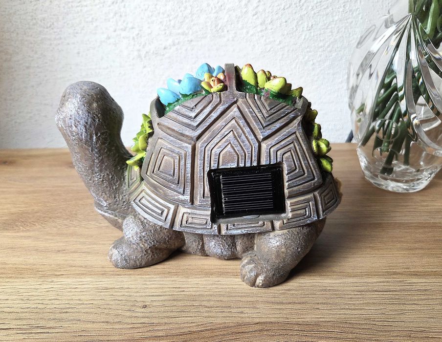 Figurka ogrodowa LED żółwik