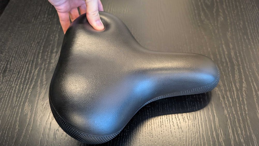 Duże siodełko rowerowe  z amortyzacjąSelle Royal