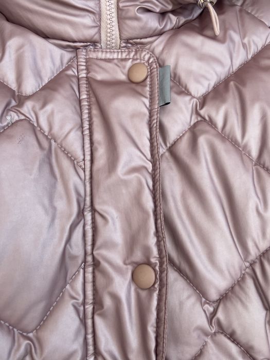 Зимове пальто для дівчинки.