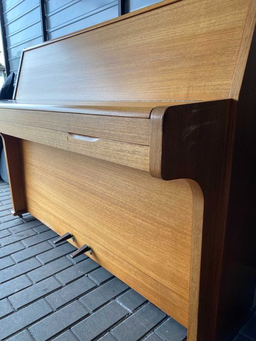 Pianino Barratt & Robinson