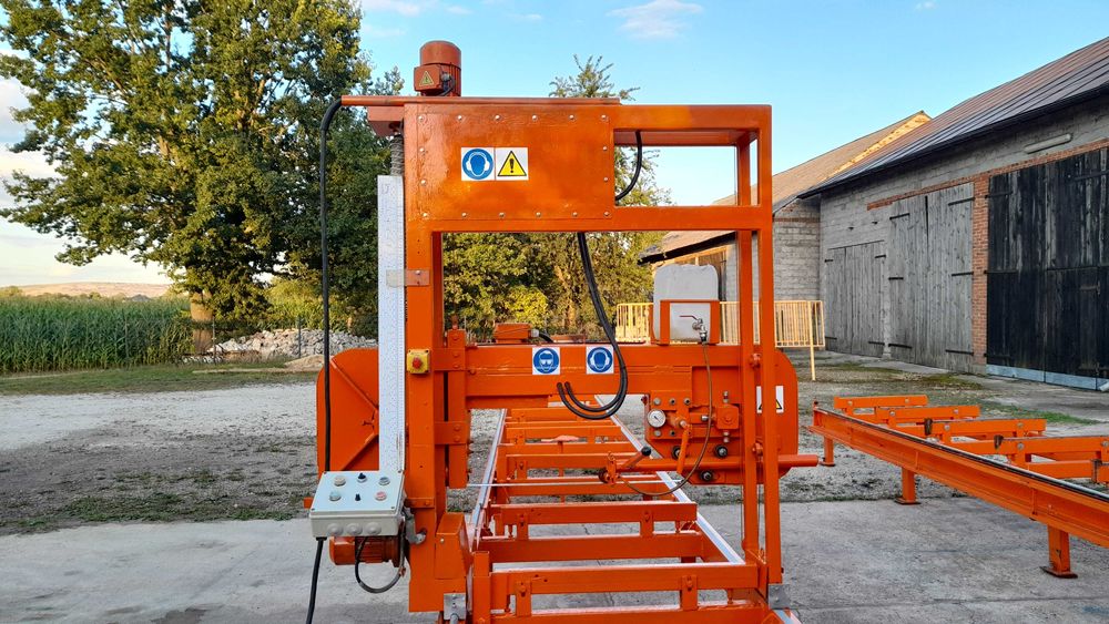 Pilarka taśmowa typu Wirex CZ-1 (trak taśmowy)