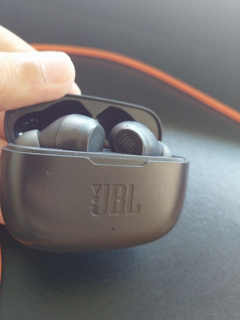 Fones JBL Bluetooth