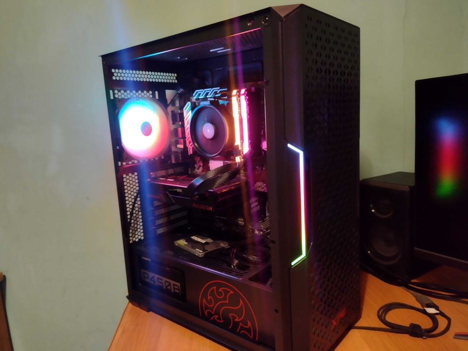 Komputer PC AMD Ryzen 5 16GB Sapphire Radeon RX 6600 8GB GIGABYTE 80+