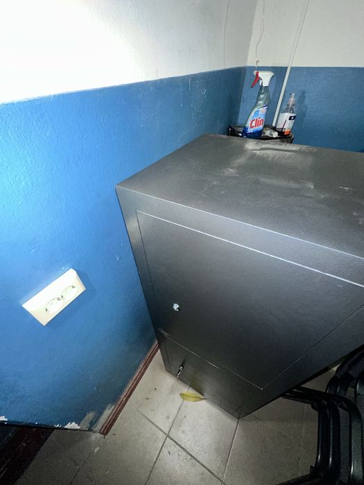 Продам сейф ( стальний ящик )