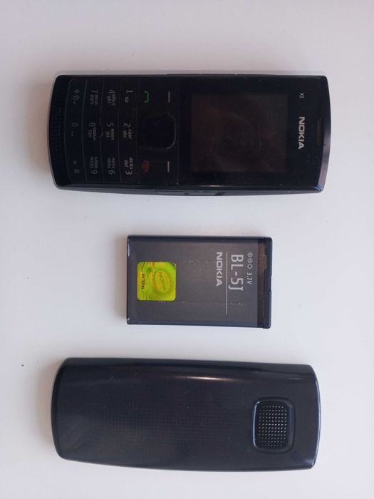 Телефон Nokia X1-01
