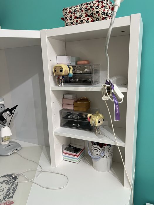 Secretaria e cadeira