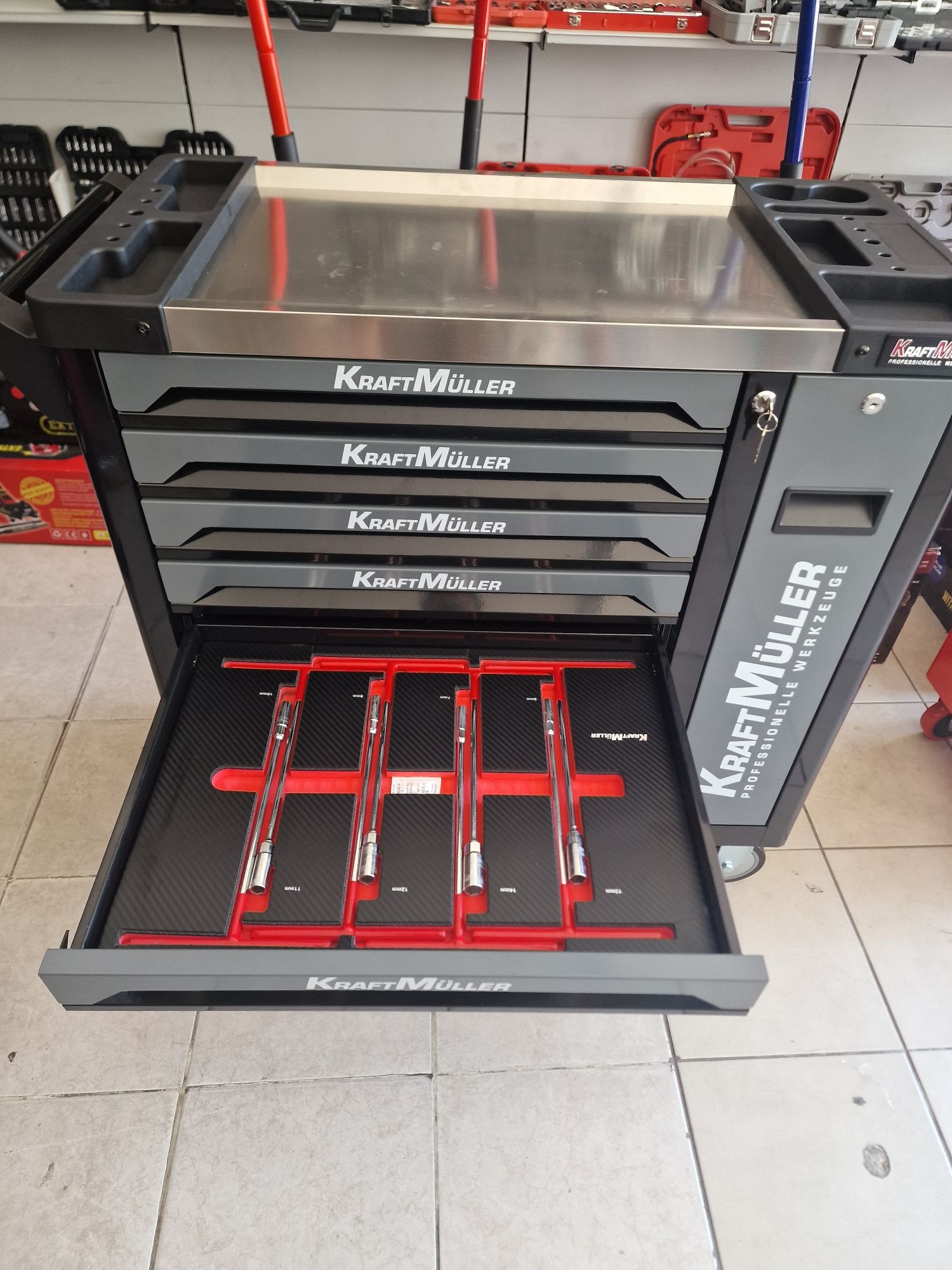 Carrinho de ferramenta de gavetas 7 completas novo
