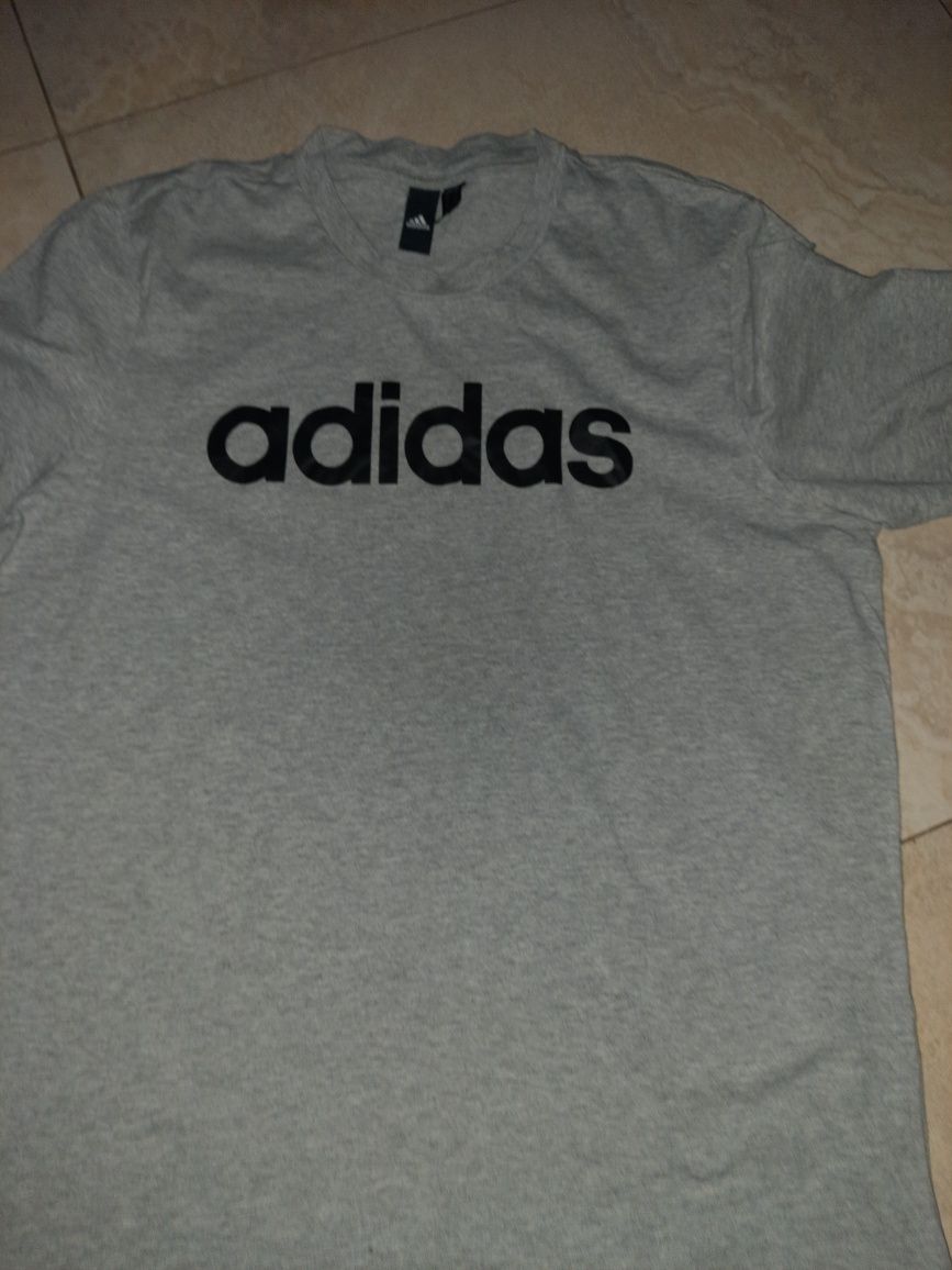 Adidas koszulka męska z krótkim rękawem. T-shirt.