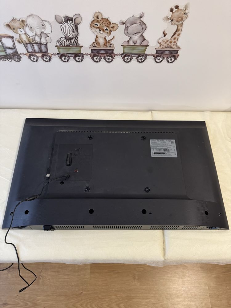 Телевізор Samsumg UE32J5000AK