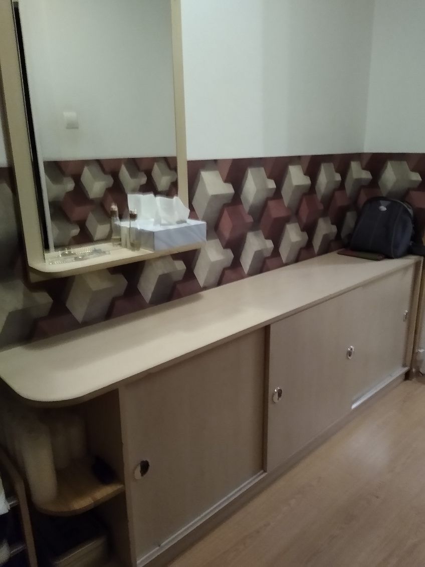 Szafka i lustro do przedpokoju