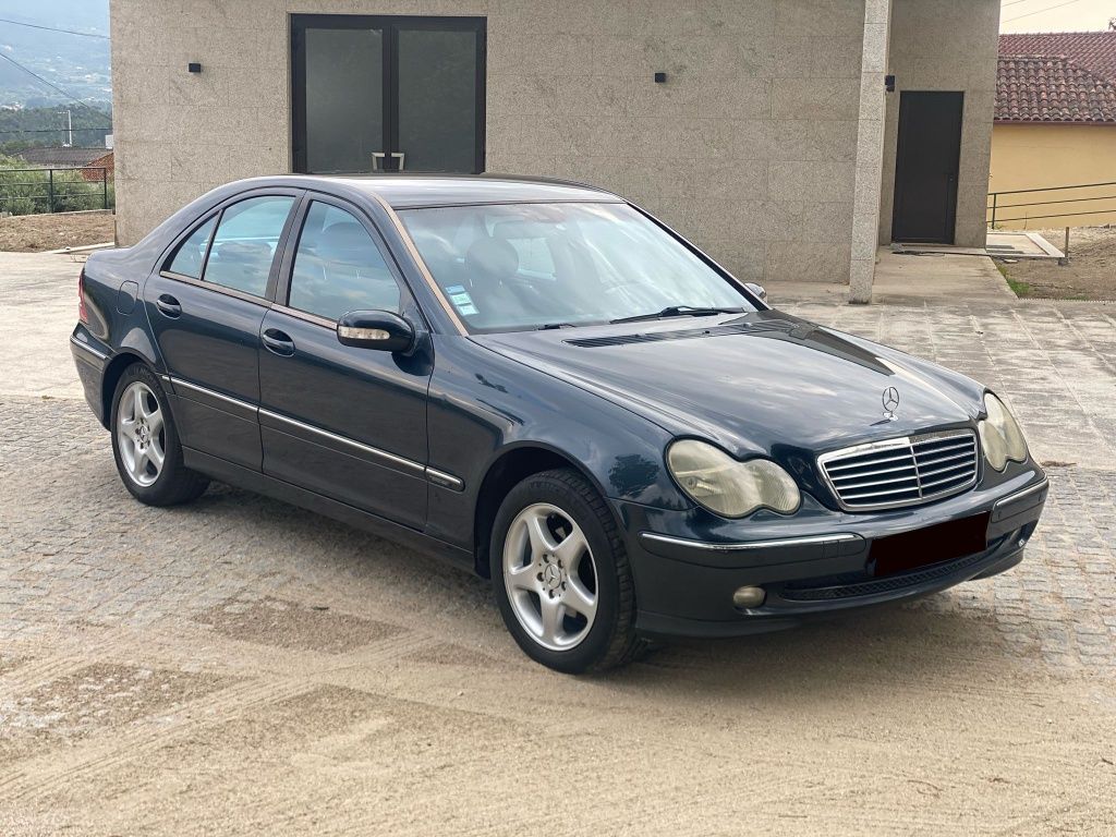 Mercedes Benz c220 cdi automático