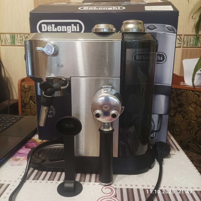 кавоварка Delonghi