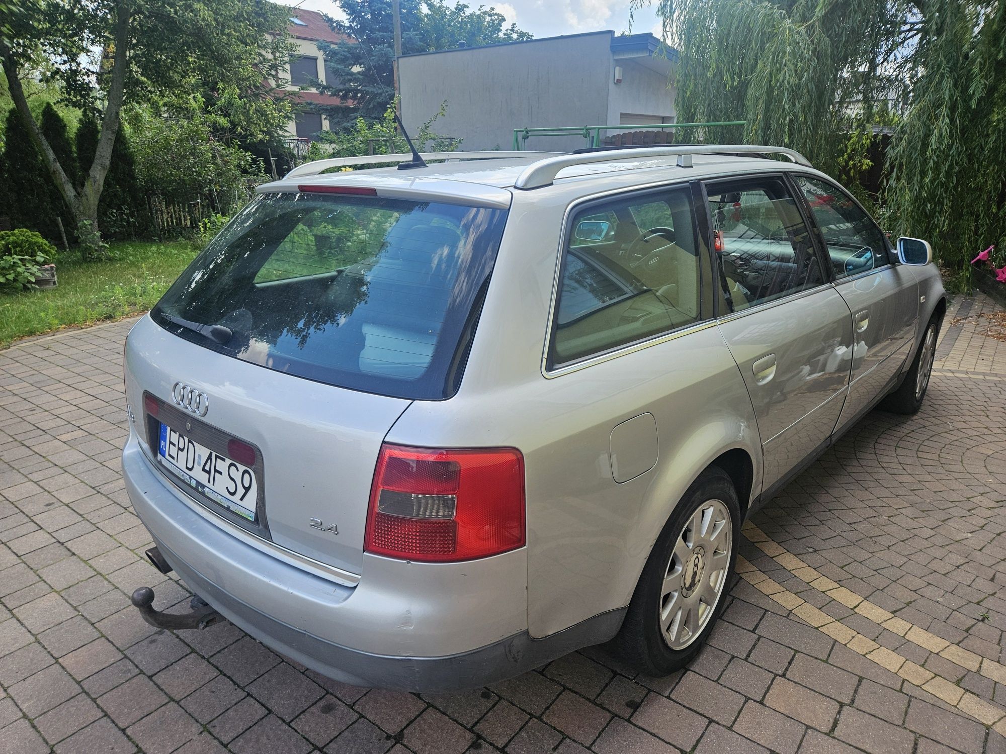Audi a6 c5 2.4v6