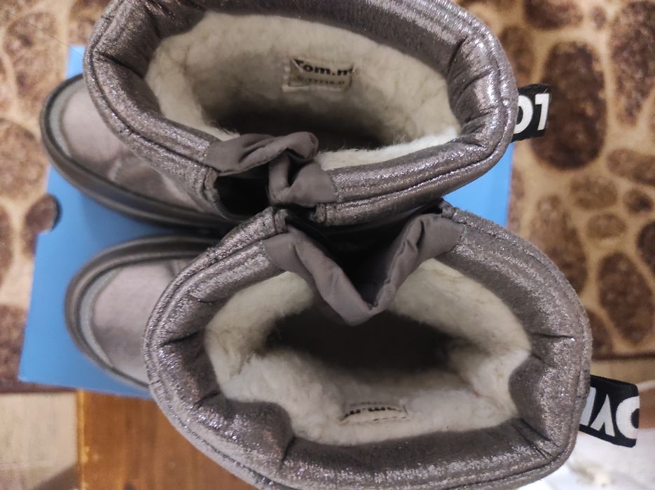 Продам дитячі зимові ботінки