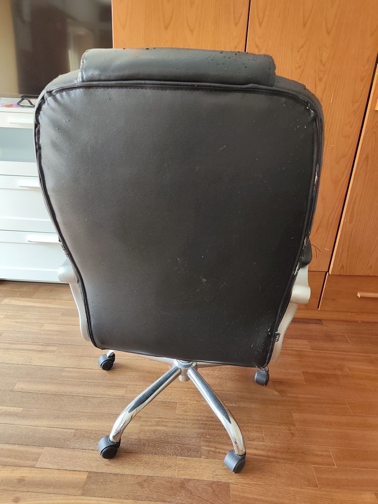 Vendo esta cadeira de escritório