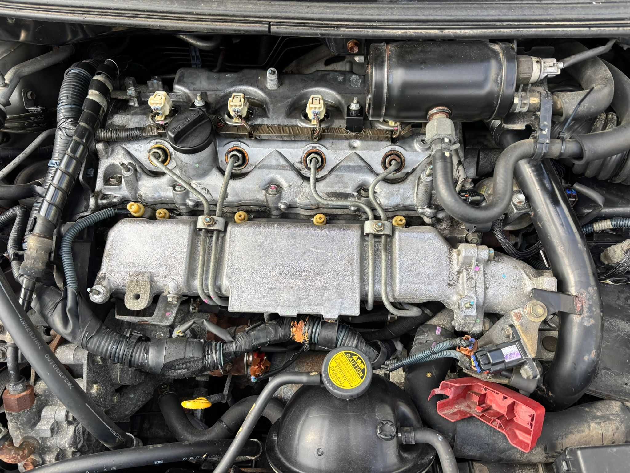 silnik pompa wtryski 4 piny Toyota Corolla RAV4 2.0 D4D 1CD-FTV