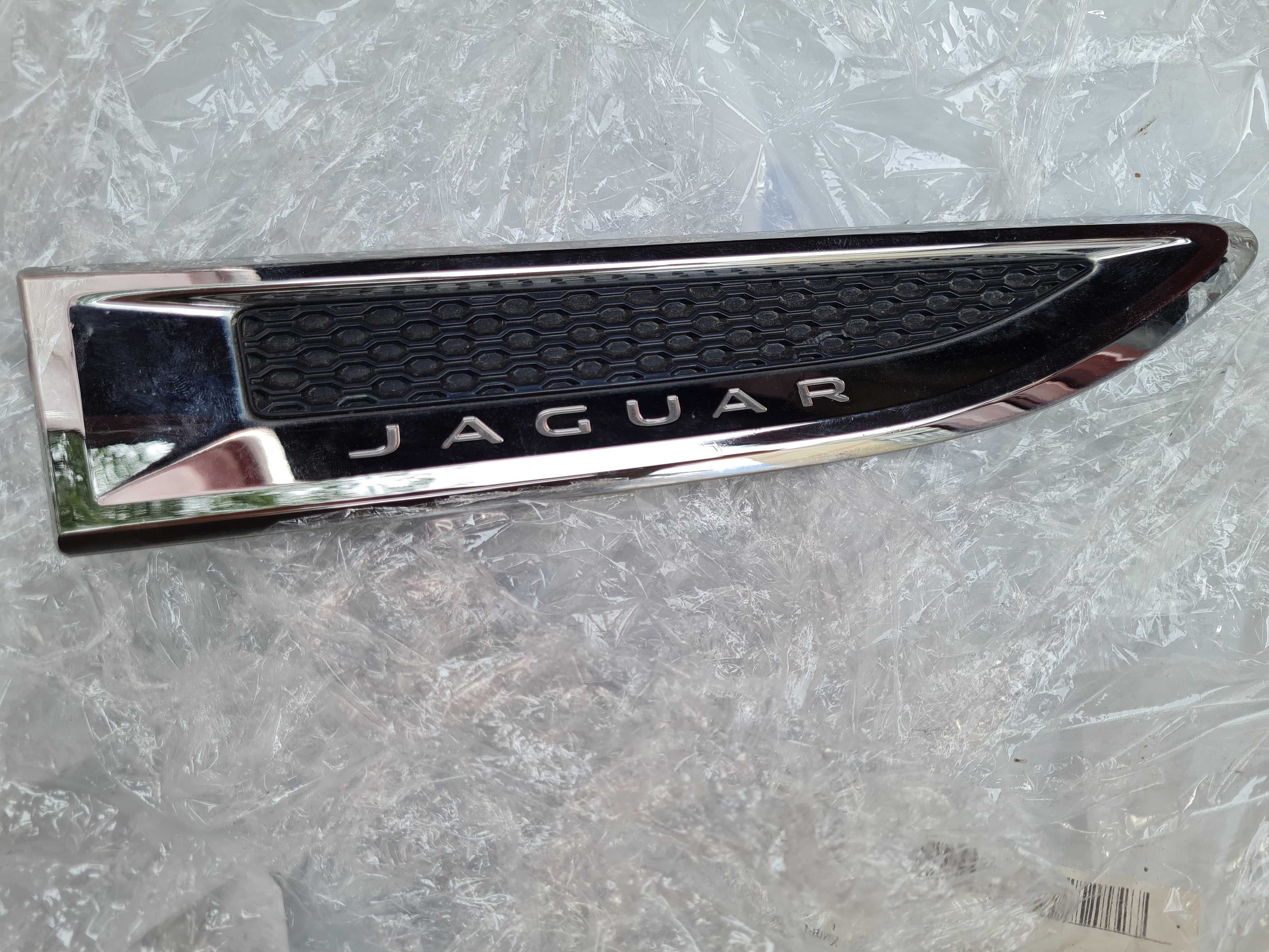 Молдинг накладка переднего крыла правая Jaguar E-pace