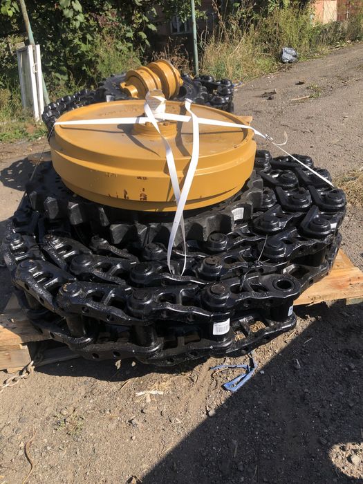 Гусеничний екскаватор NEW HOLLAND E305