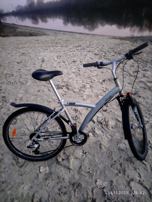 Французький універсальний алюмінієвий велосипедипед ,,B'Twin''