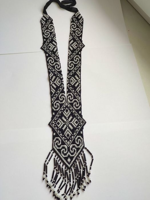 Прикраси з бісеру