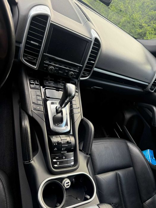 Porsche Cayenne 3.0 Diesel 262PS