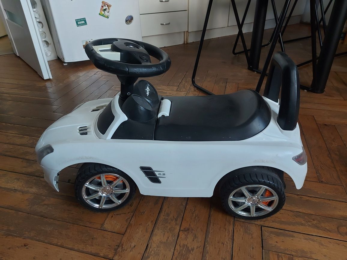 Zabawka dla dzieci samochód