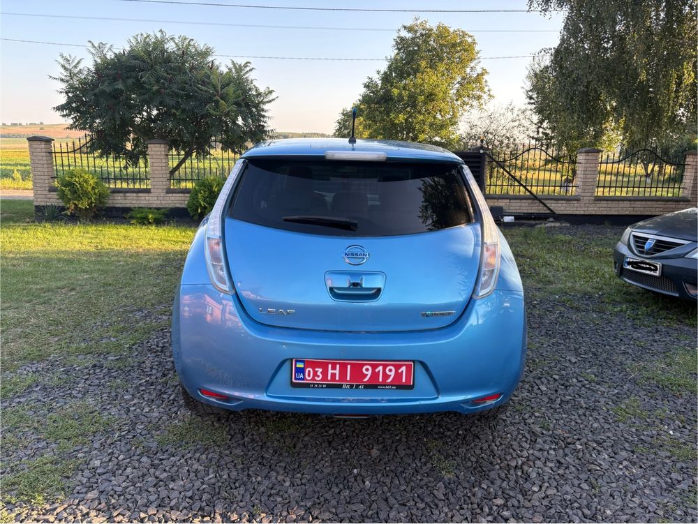 Nissan Leaf 2013 Рестайлінг