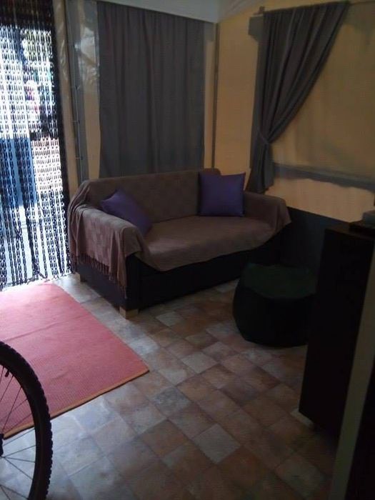 Caravana com avançado e cozinha