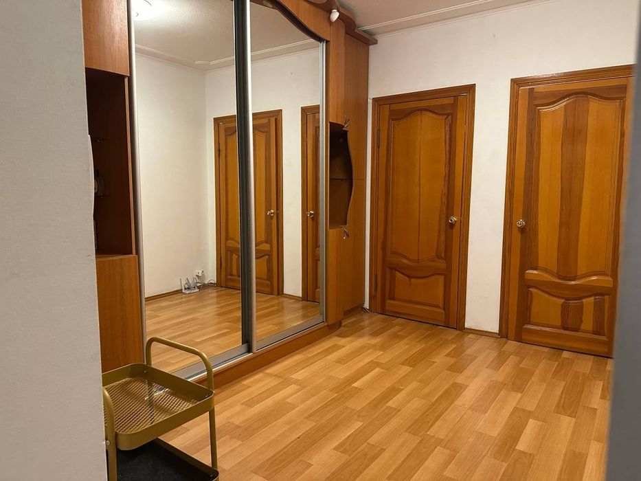 Продам! 3х ком.кв.! пр.Науки 28. М.Научная, М.Бот.сад .Квадратн. Холл!