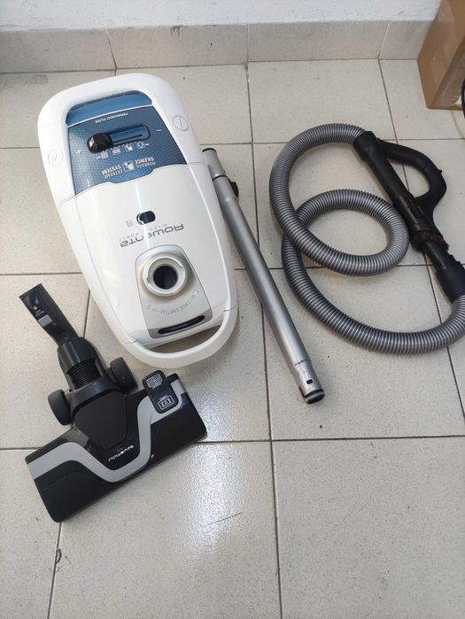 Aspirador de saco Rowenta Silence Force - DP6