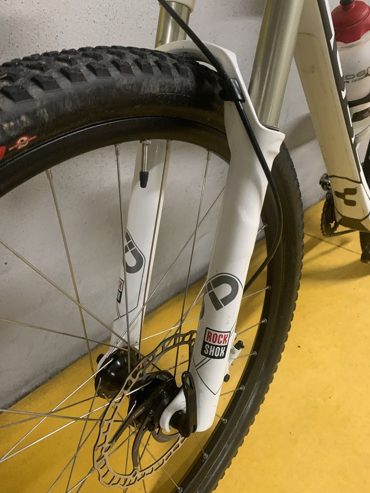 Bicicleta CUBE Reaction GTC carbon 27,5