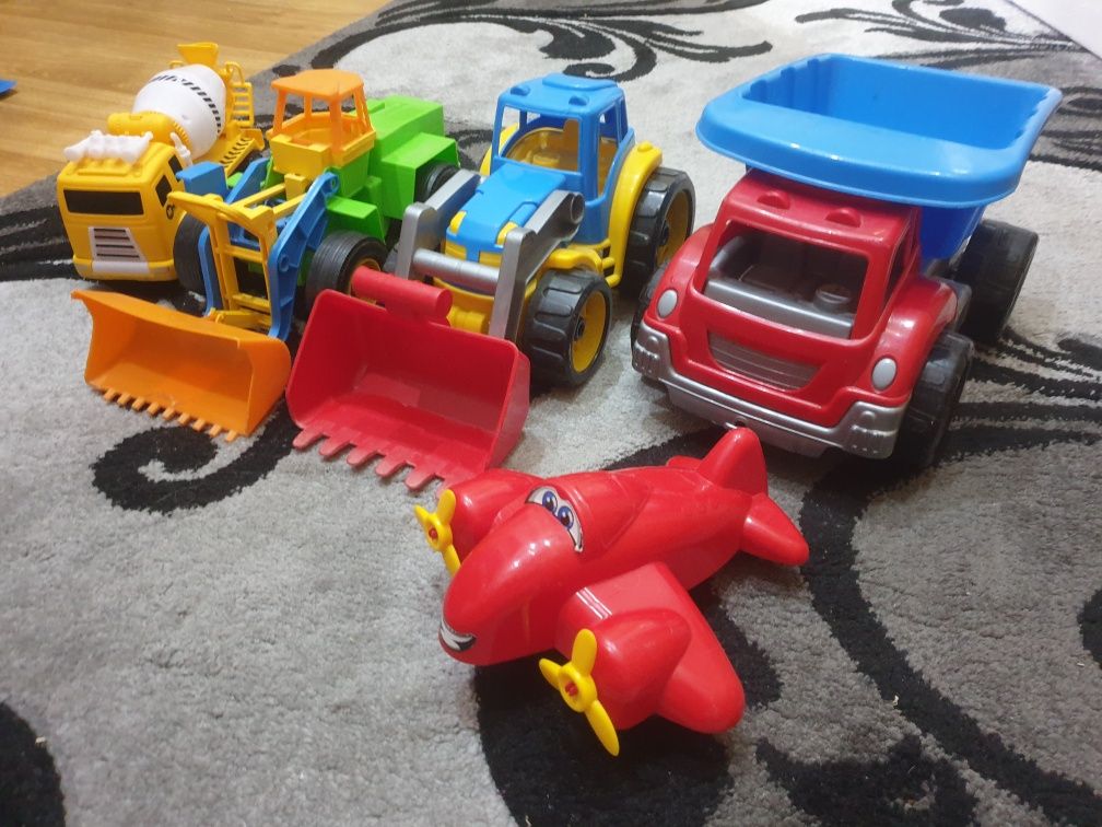 Машинки іграшки дитячі