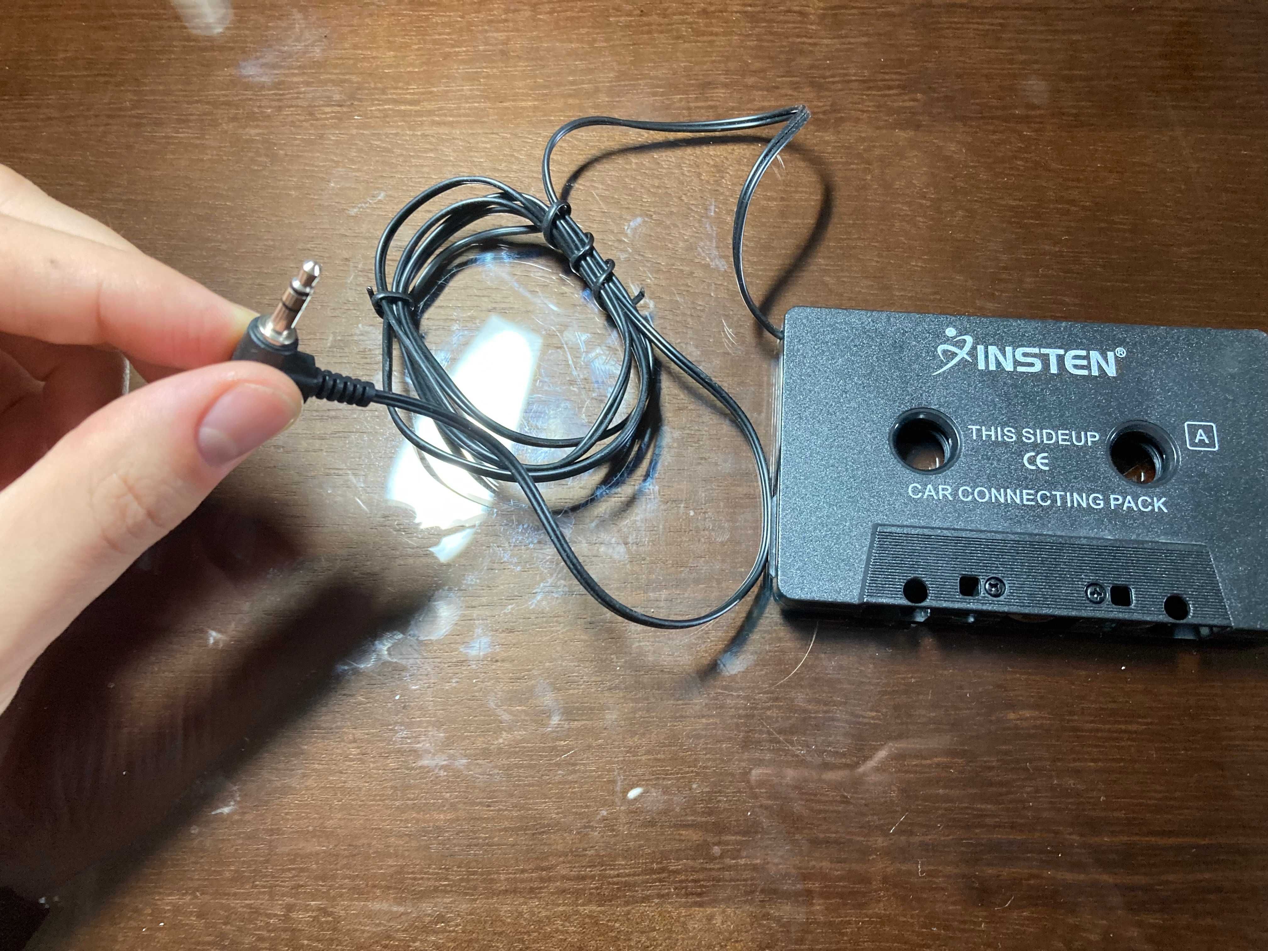 Adaptador Cassete Insten para Jack 3.5mm (ex: telemóvel)