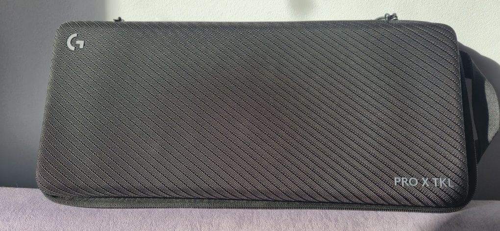 Logitech G PRO X TKL Lightspeed Tactile magenta