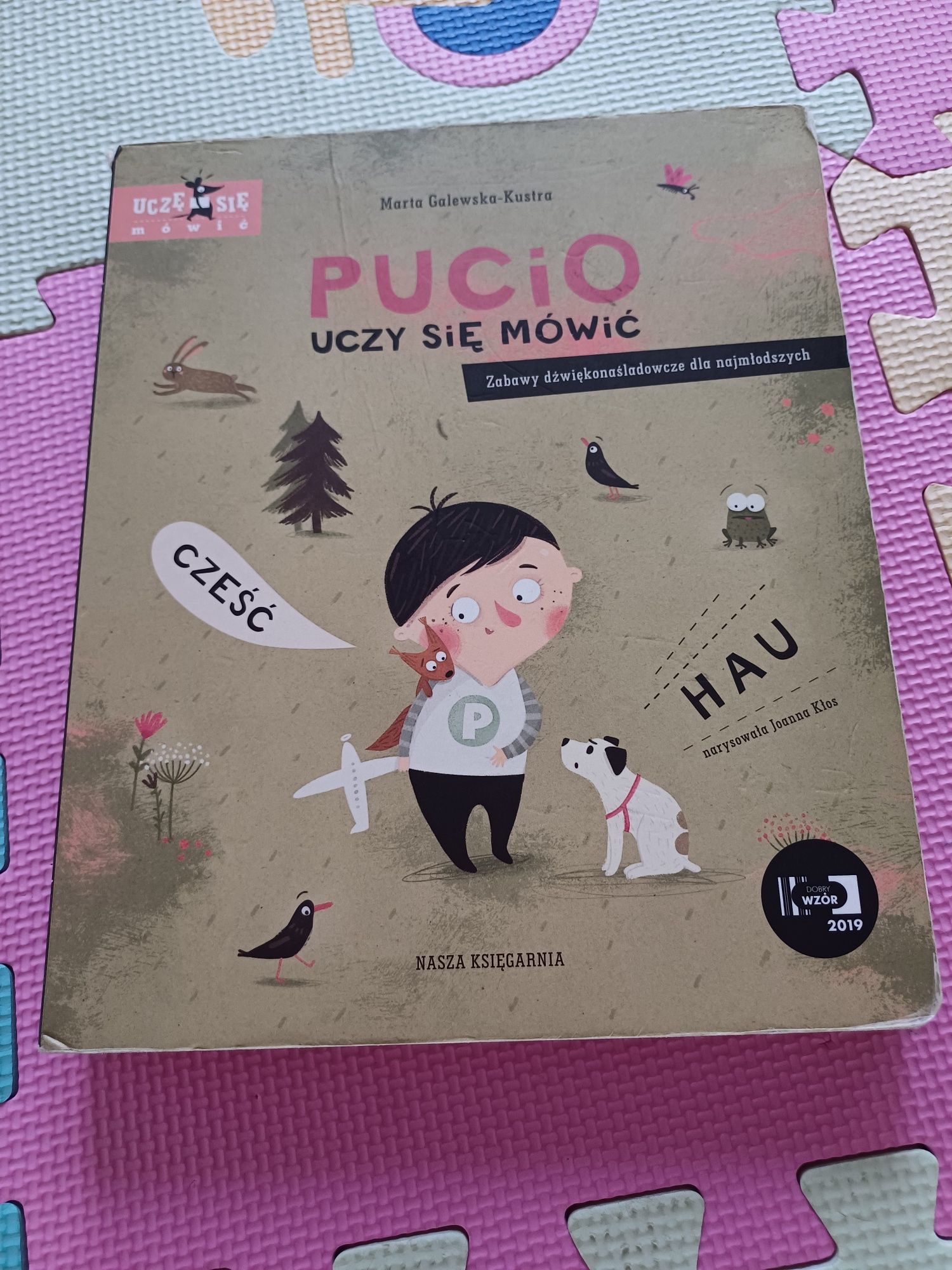 Pucio uczy się mówić. Gratis