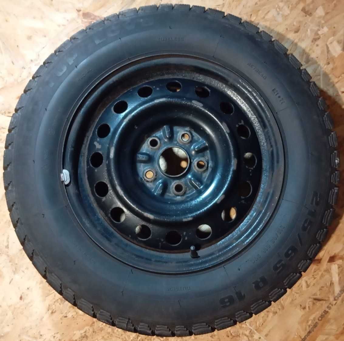 Koła 5x114.3 Toyota RAV4 opony 215/65/r16 2024 rok