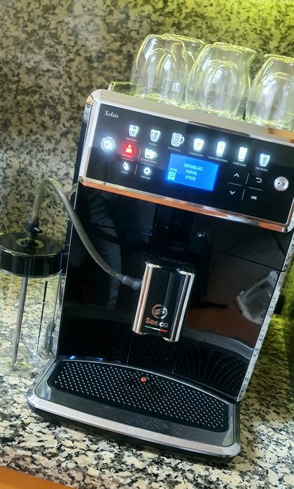 Máquina café Saeco xelsis super automática impecável