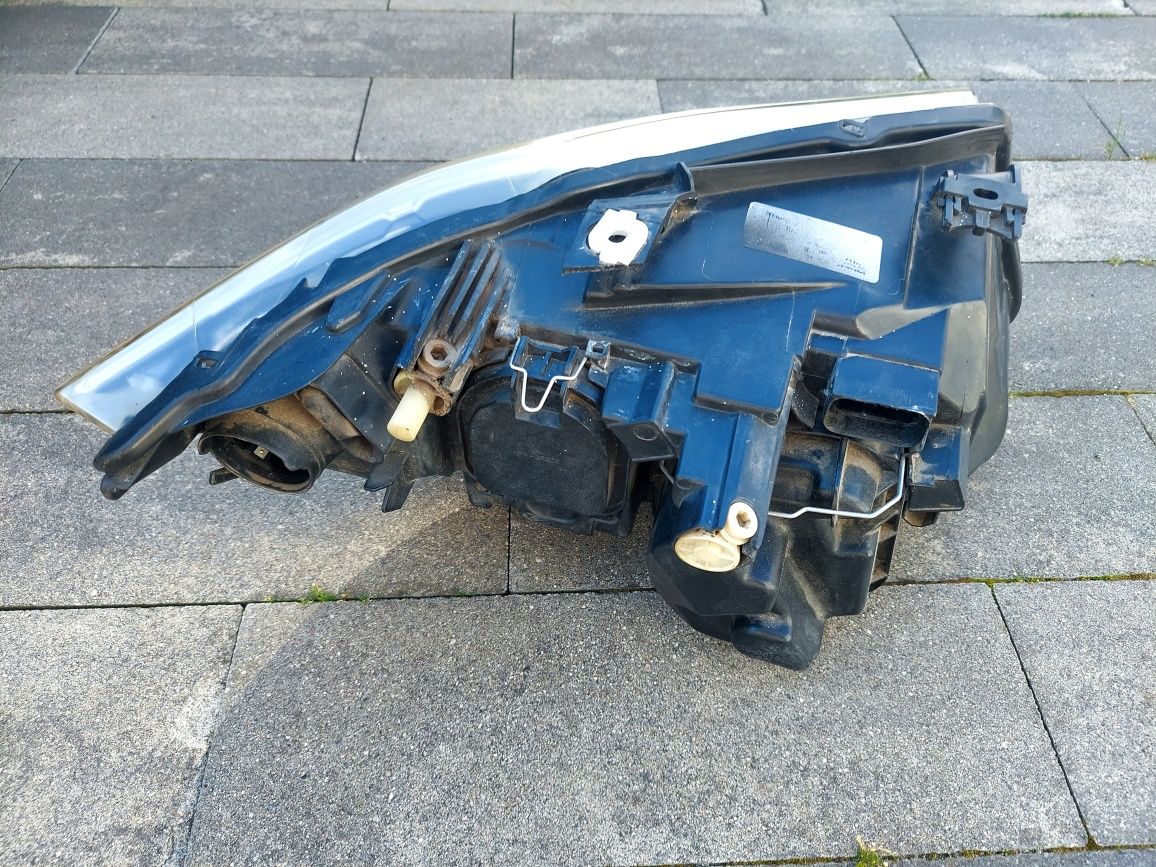 Reflektor lampa przód prawa lewa lci /europejska/ Bmw 3 e90 e91 lift