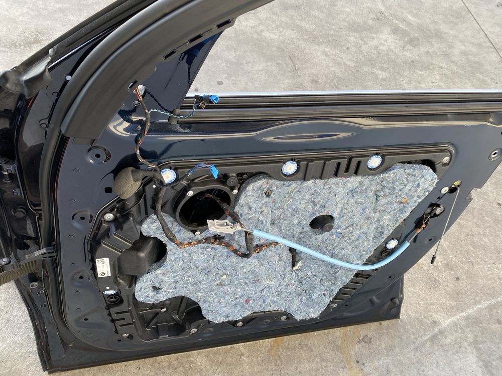 Двери BMW X3 G01 X4 G02  цвет 416