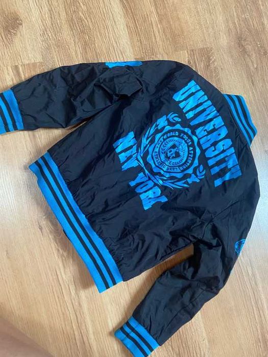 Kurtka chlopieca bomberka lekko ocieplana 110 116 napisy