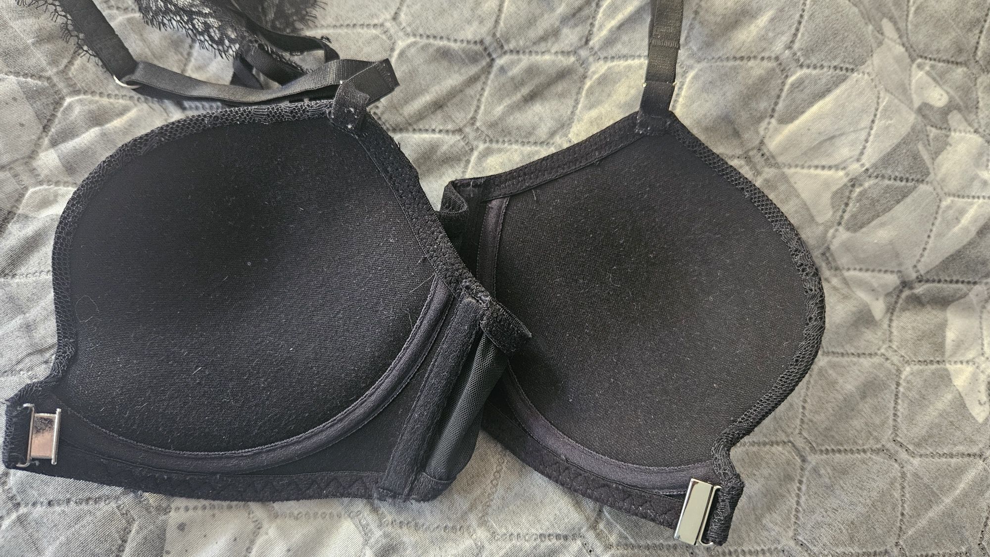Biustonosz Intimissimi 75B