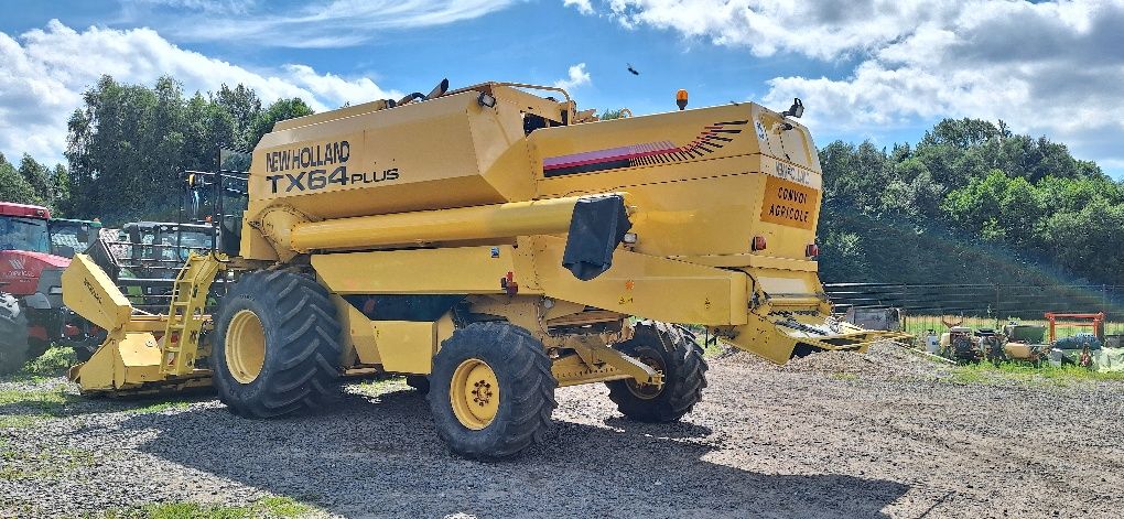 New holland tx 64 PLUS Kombajn zbożowy Massey 38 tx34