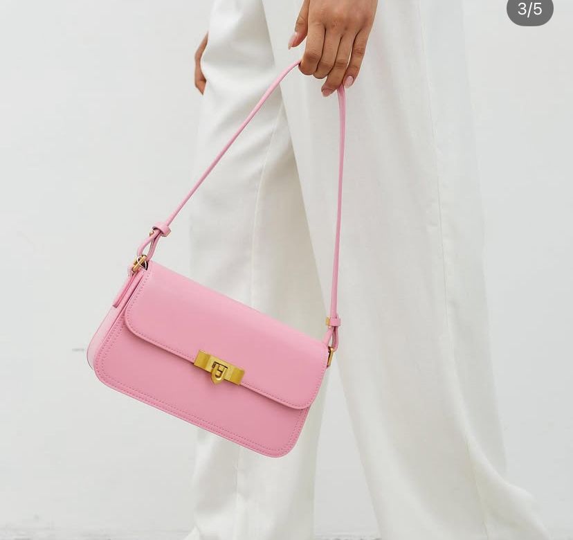 Рожева шкіряна сумка в ідеальному стані Amica bag