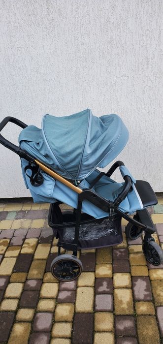 Прогулянкова коляска  Carello Echo