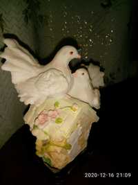 Продам сувенир голуби