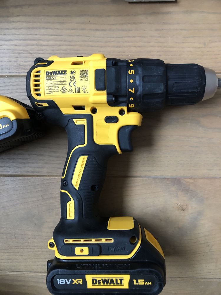 Безщітковий Акум.Шуруповерт Dewalt DCD 777